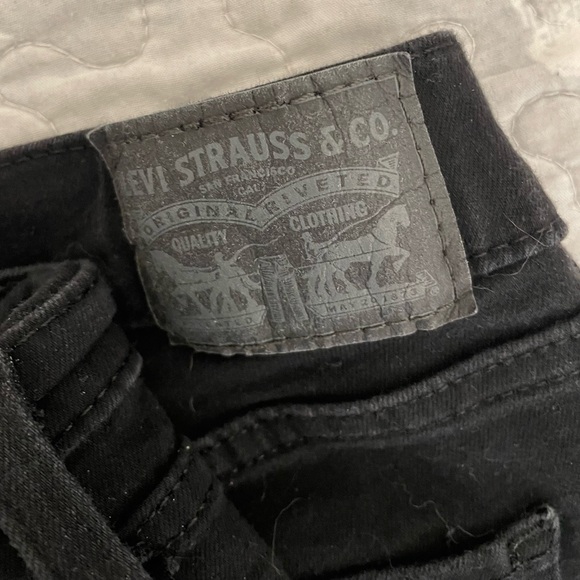 Levi's Denim - Levi Jeans
